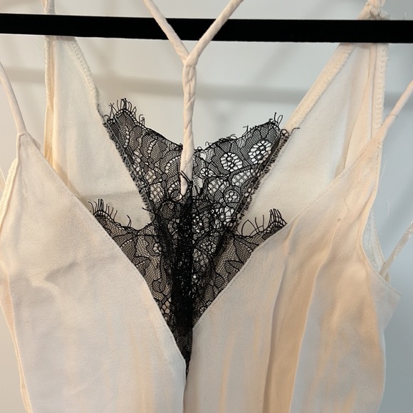 H&M going out lacy top! Gold tag ⭐️ bundle for discount! - Picture 3 of 5